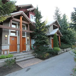 Apartment Symphony By Retreats, Whistler